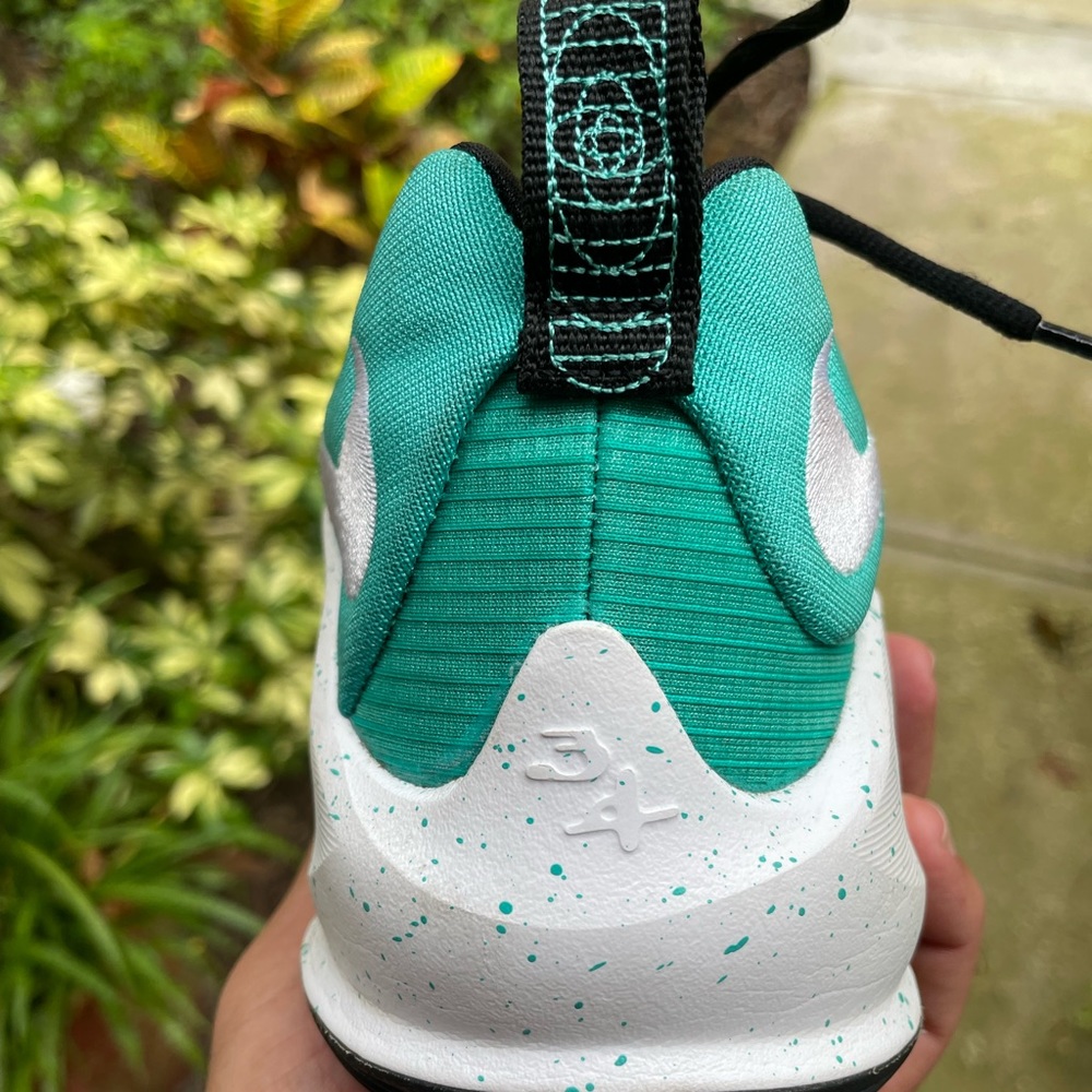Nike zoom freak 3 sneakers